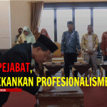 Wali Kota Payakumbuh Zulmaeta melantik sejumlah pejabat, termasuk Direktur PDAM Tirta Sago. Ia menekankan profesionalisme dan peningkatan pelayanan publik