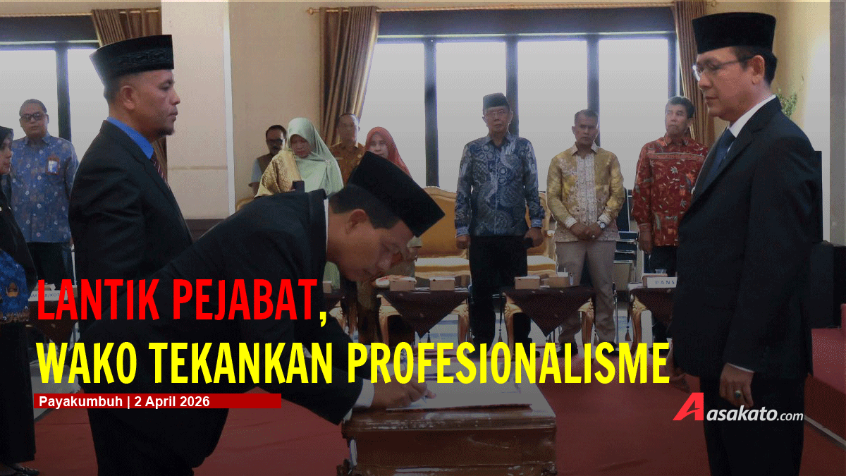 Wali Kota Payakumbuh Zulmaeta melantik sejumlah pejabat, termasuk Direktur PDAM Tirta Sago. Ia menekankan profesionalisme dan peningkatan pelayanan publik