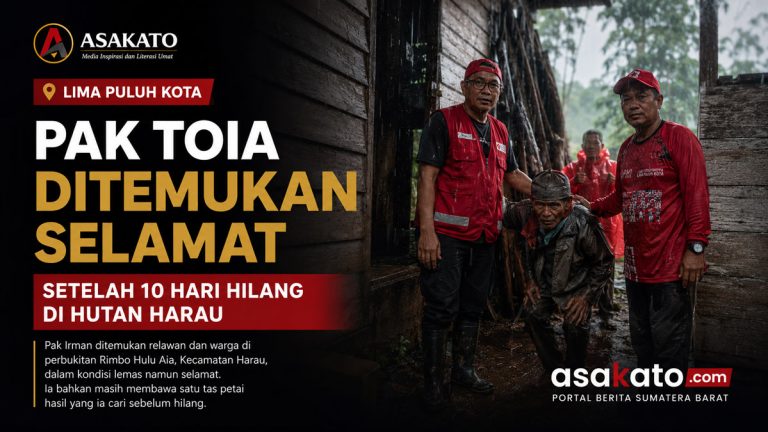 Pak Toia dievakuasi relawan dan PMI Lima Puluh Kota setelah ditemukan selamat di kawasan hutan Harau.