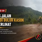 Alat berat mengerjakan pembukaan jalan program TMMD/N Ke-129 di Jorong Buluh Kasok, Nagari Sarilamak, Kabupaten Limapuluh Kota.