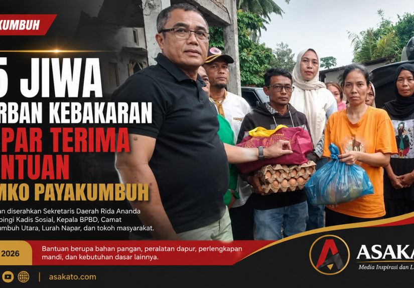 Sekretaris Daerah Kota Payakumbuh Rida Ananda menyerahkan bantuan kepada korban kebakaran di Kelurahan Napar yang mengakibatkan 15 jiwa terdampak.