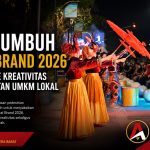 Penampilan seni budaya membuka Payakumbuh Local Brand 2026 yang menjadi etalase kreativitas UMKM dan ekonomi kreatif di kawasan pedestrian depan Ramayana Payakumbuh.