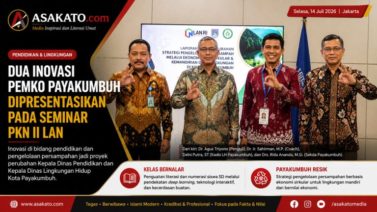 Pejabat Pemerintah Kota Payakumbuh berfoto usai mempresentasikan dua proyek perubahan pada Seminar Implementasi PKN Tingkat II di Lembaga Administrasi Negara (LAN), Jakarta.
