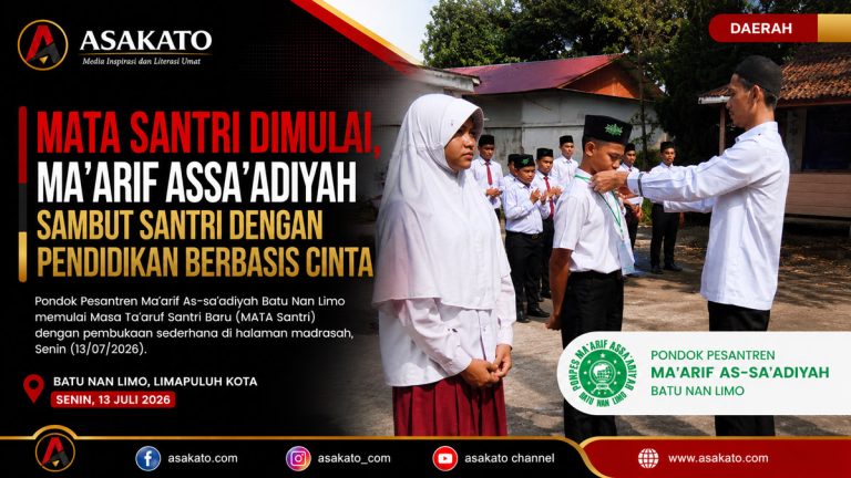 Pembukaan MATA Santri Ma'arif Assaadiyah Batu Nan Limo ditandai pengalungan tanda peserta