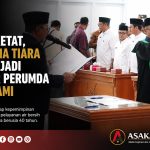 Bupati Eka Putra melantik Inoki Ulma Tiara sebagai Direktur Perumda Tirta Alami Tanah Datar periode 2026–2031 di Aula Kantor Bupati Tanah Datar.