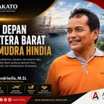 Pemandangan Pelabuhan Teluk Bayur sebagai gerbang ekonomi Sumatera Barat menuju Samudra Hindia.
