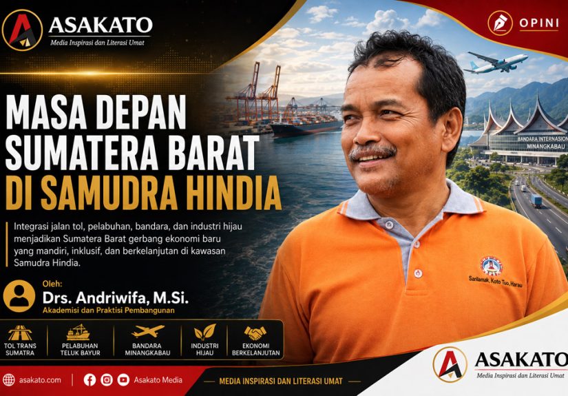 Pemandangan Pelabuhan Teluk Bayur sebagai gerbang ekonomi Sumatera Barat menuju Samudra Hindia.